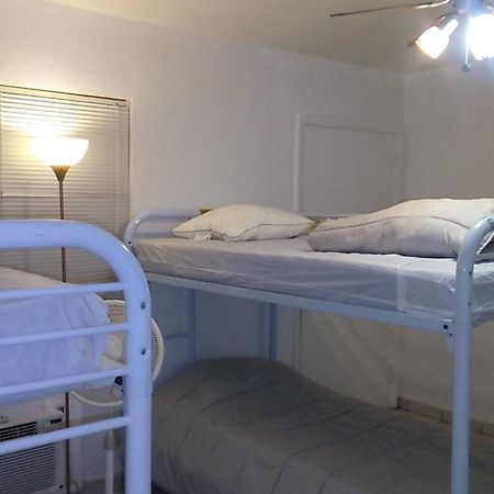 Downtown Hollywood Beach Students' Dorm Hostel ภายนอก รูปภาพ